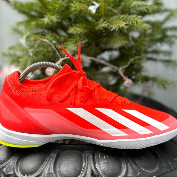 Indoor Soccer shoes Adidas X Crazyfast League Futsal men’s brand new
For soccer - Picture 5 of 8